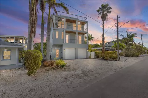 752 N Shore Dr, Anna Maria, FL 34216