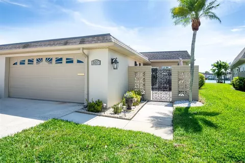 550 Boca Ciega Point Blvd N, Saint Petersburg, FL 33708