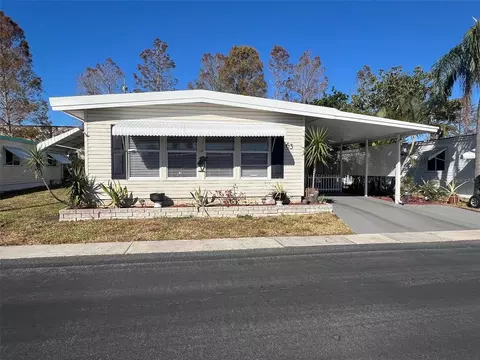 63 Royal Palm Cir, Largo, FL 33778