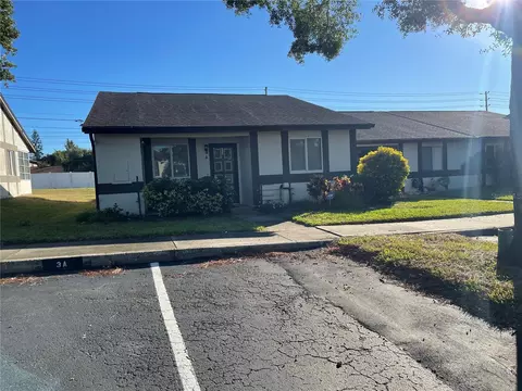 2280 Bancroft Cir S #A, Palm Harbor, FL 34683