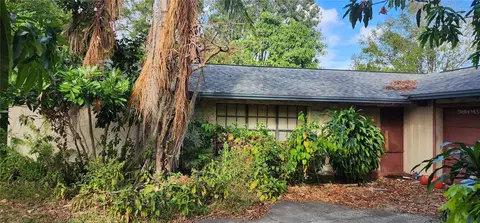 2208 Harvard Ct, Riverview, FL 33578