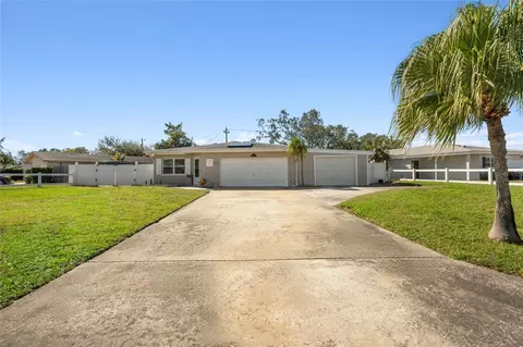 10600 Orange Blossom Ln, Seminole, FL 33772