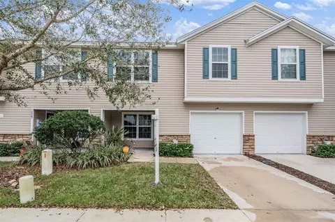 3027 Mojave Oak Dr, Valrico, FL 33594