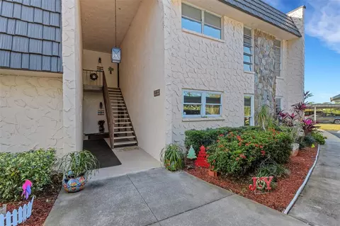 107 Fernwood Cir #107, Seminole, FL 33777