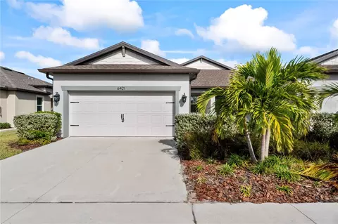6421 Mooring Line Cir, Apollo Beach, FL 33572