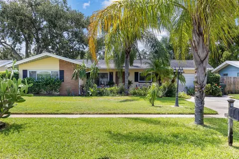 1625 Leisure Dr, Clearwater, FL 33756
