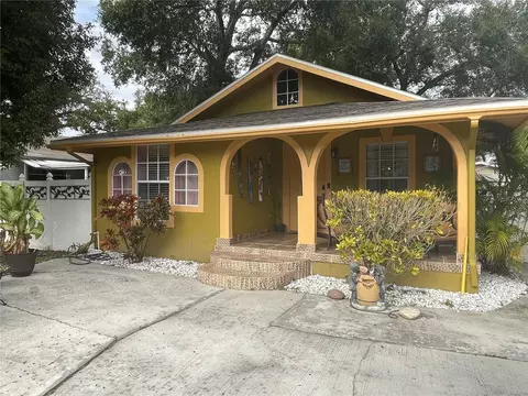 1310 E Cayuga St, Tampa, FL 33603