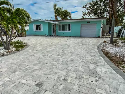 363 39th Ave, Saint Pete Beach, FL 33706