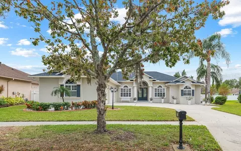 636 Citrus Wood Ln, Valrico, FL 33594