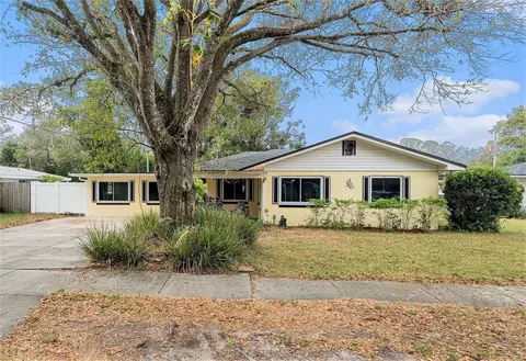 10708 Edgewater Ln, Tampa, FL 33612