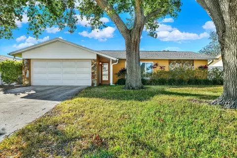 12288 Julia St, Seminole, FL 33772