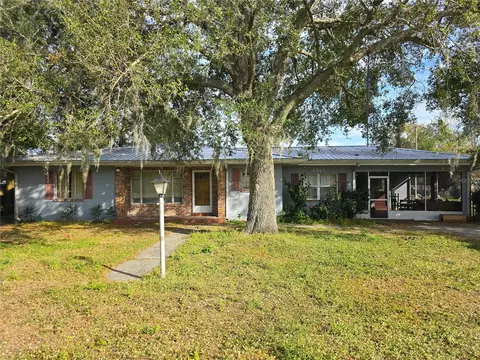 4521 Swinger Rd, Dover, FL 33527