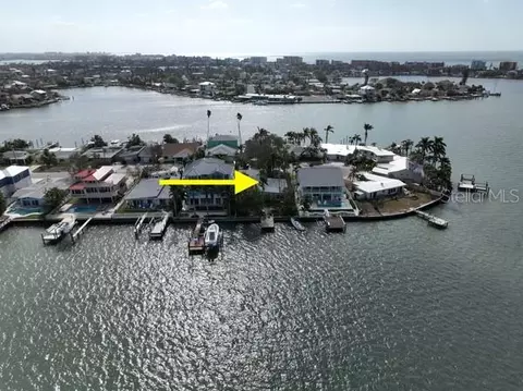 806 Bay Point Dr, Madeira Beach, FL 33708