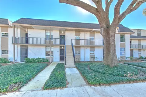 809 Russell Ln #323, Brandon, FL 33510