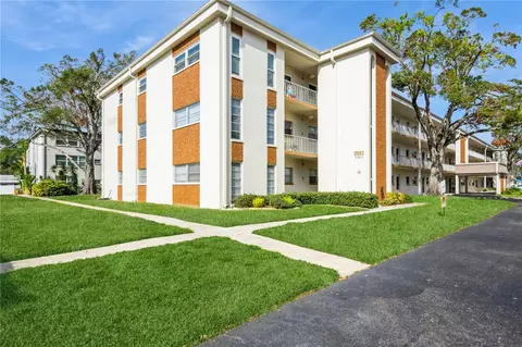 5880 38th Ave N #310, Saint Petersburg, FL 33710