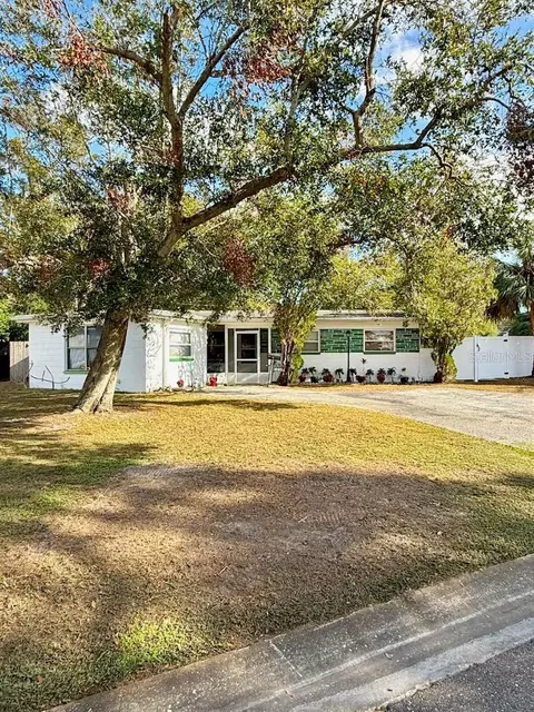 6951 19th Way N, Saint Petersburg, FL 33702