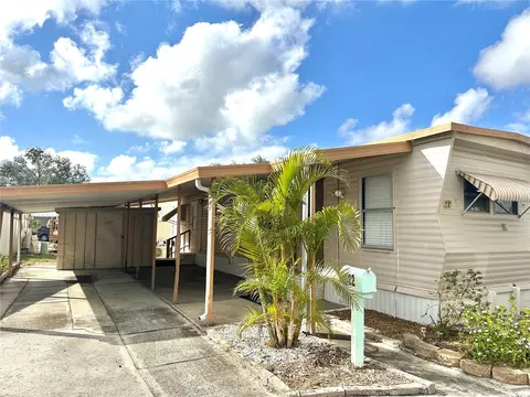 7801 34th Ave N #22, Saint Petersburg, FL 33710