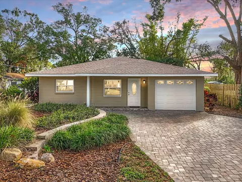 5819 Little River Dr, Tampa, FL 33615
