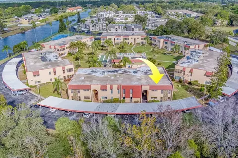 220 Dogwood Cir #220, Seminole, FL 33777