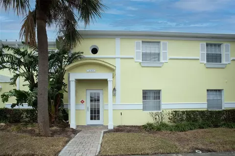 239 Seahorse Dr SE #B, Saint Petersburg, FL 33705