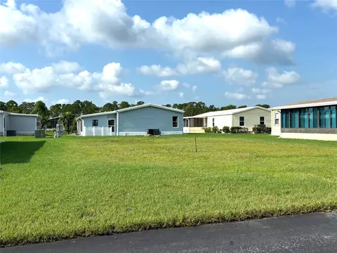 705 Del Luna Dr, North Port, FL 34287