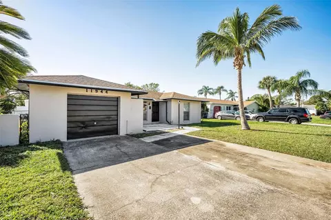 11944 Orange Blossom Dr, Seminole, FL 33772