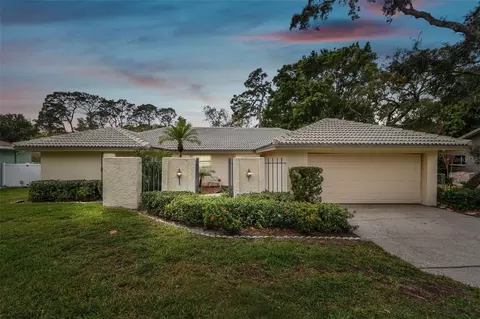 970 Rolling Hills Dr, Palm Harbor, FL 34683