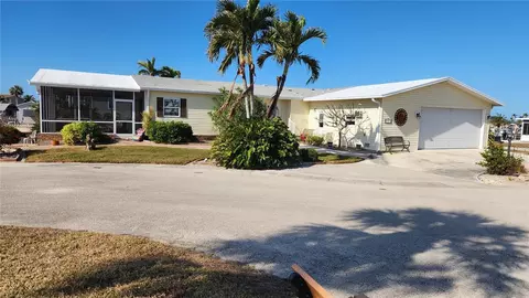 17920 Peppard Dr, Fort Myers Beach, FL 33931