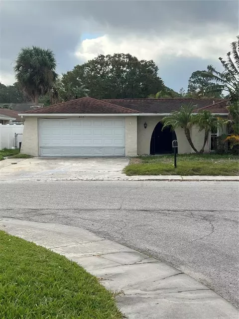 6114 Seabreeze Dr, Port Richey, FL 34668
