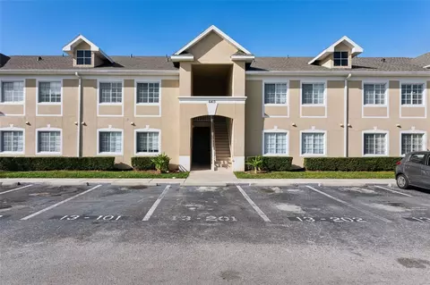 6413 Hollydale Pl #202, Riverview, FL 33578