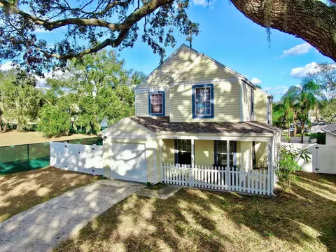8211 Volusia Pl, Tampa, FL 33637