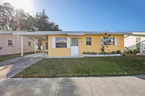 5430 Palm Crest Ct N, Pinellas Park, FL 33782