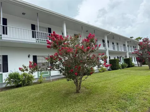 200 Glennes Ln #206, Dunedin, FL 34698