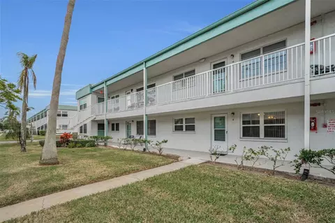 5216 81st St N #3, Saint Petersburg, FL 33709