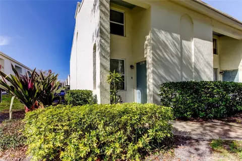 4527 W La Villa Ln, Tampa, FL 33611