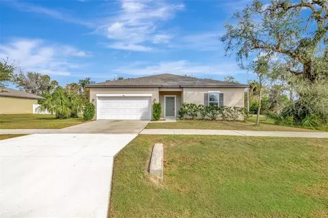 807 Garden Oaks Sq, Seffner, FL 33584