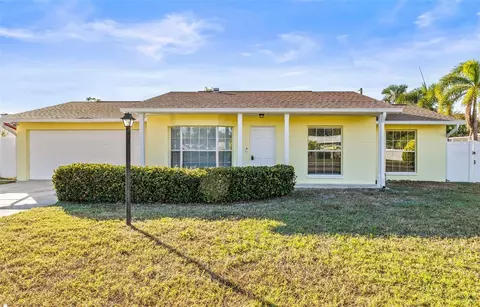 8290 122nd St, Seminole, FL 33772