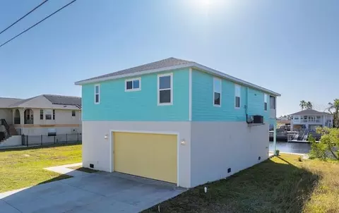 3500 Casa Ct, Hernando Beach, FL 34607