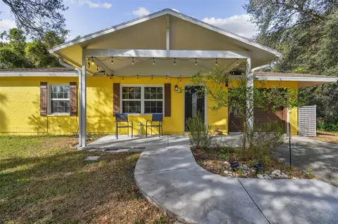 31713 Hedgerow Dr, Wesley Chapel, FL 33543