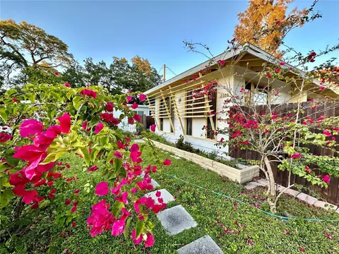 2666 44th St S, Gulfport, FL 33711