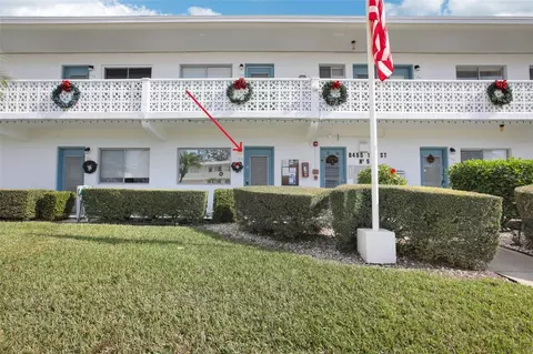 8455 112th St #107, Seminole, FL 33772