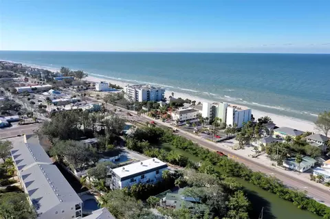 115 Canal Ave #1, Indian Rocks Beach, FL 33785