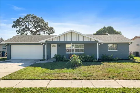 13150 94th Ave N, Seminole, FL 33776