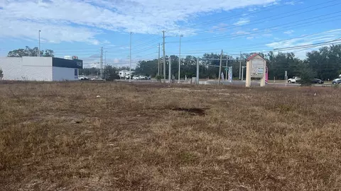 2401 Griffin Rd #E, Bartow, FL 33830 photo 2