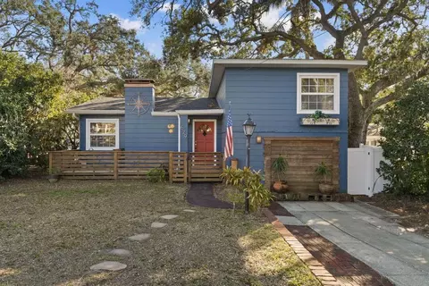 629 Wood St, Dunedin, FL 34698