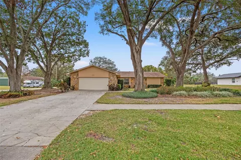 35126 Perch Dr, Zephyrhills, FL 33541