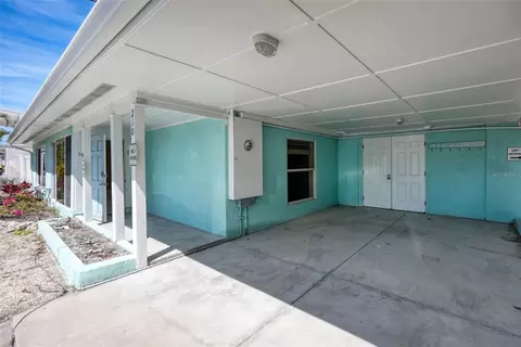 210 Haverkos Ct, Holmes Beach, FL 34217