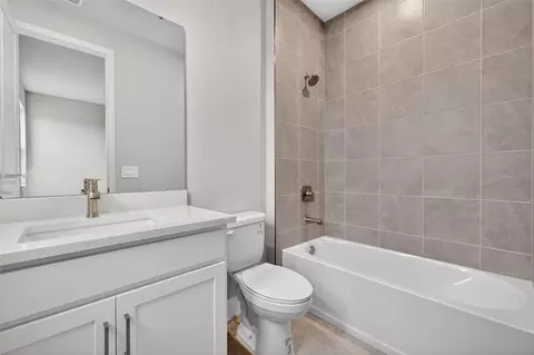 Bath - 12458 49th St E, Parrish, FL 34219 photo 9 of 9