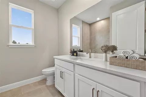 Bath - 12458 49th St E, Parrish, FL 34219 photo 2 of 9