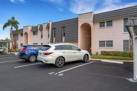 216 Fernwood Cir #216, Seminole, FL 33777